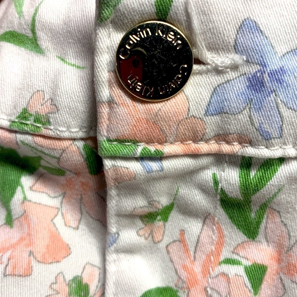 🔥🔥Calvin Klein floral jeans size 10 - Picture 4 of 8